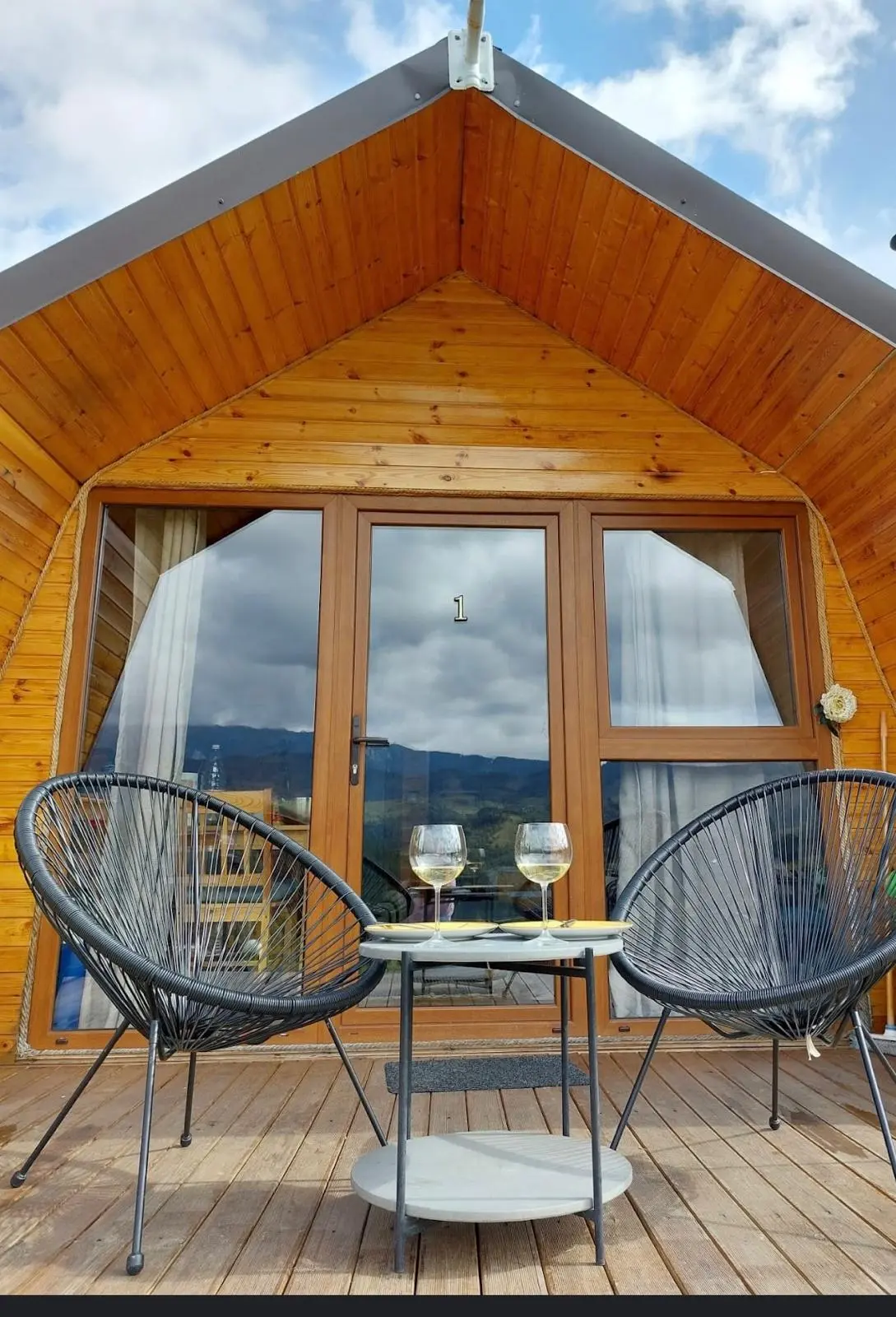 Chalet 1 – vedere exterioară