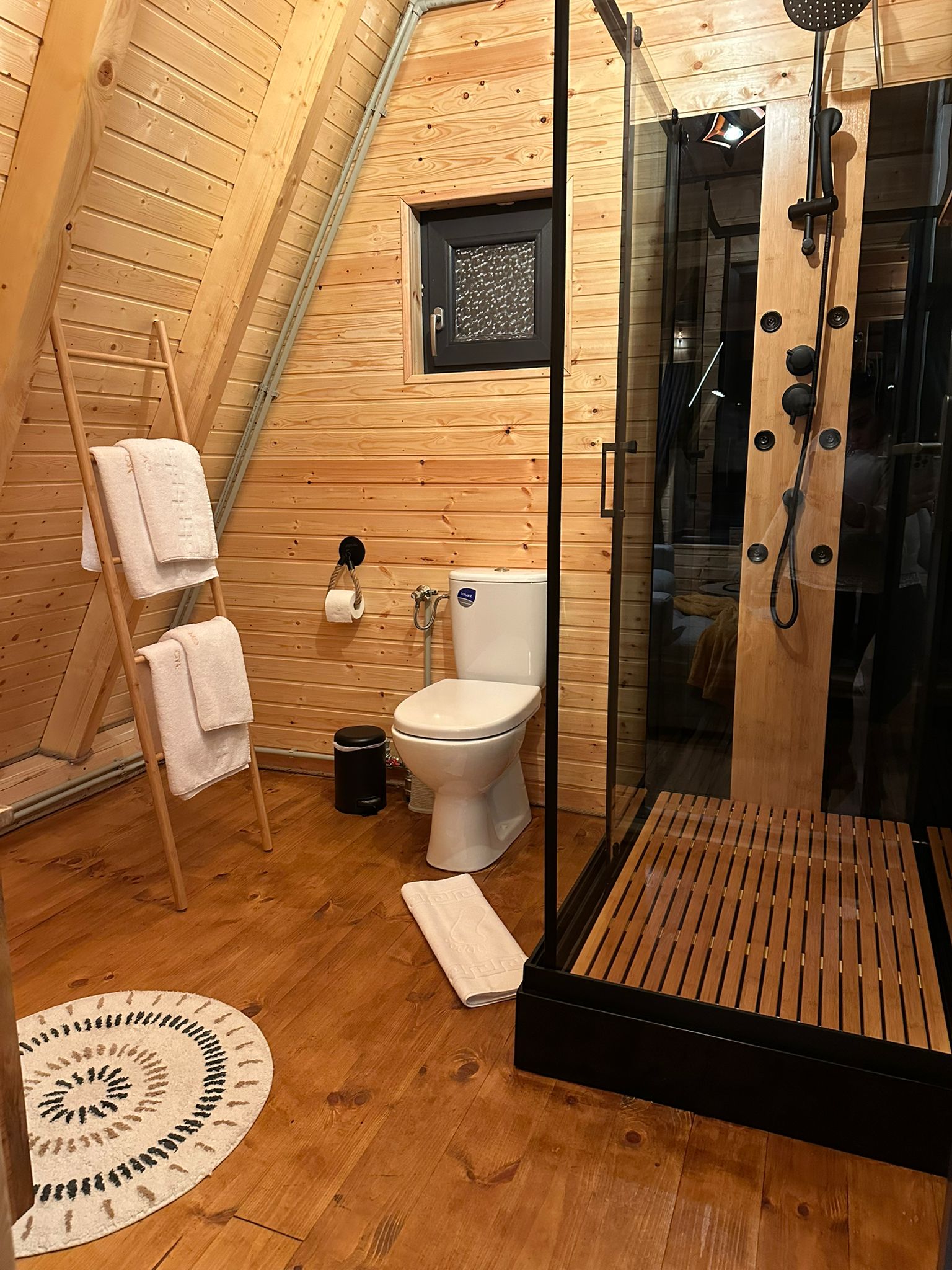 Chalet 4 – dormitor